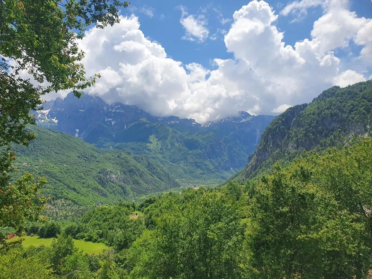 Villa Davisol Theth Albanië