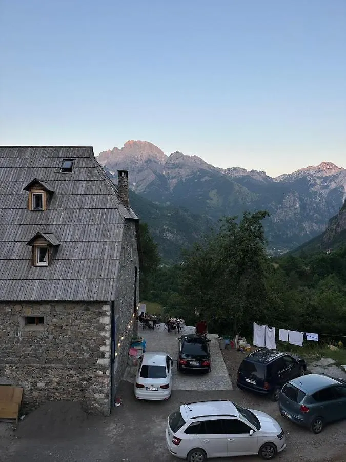 Villa Davisol Theth Albanië